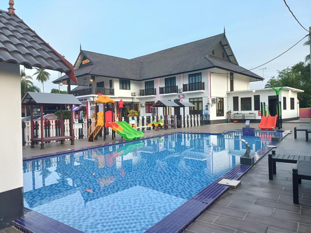 Villa Wanie Inn Setiu Exterior photo
